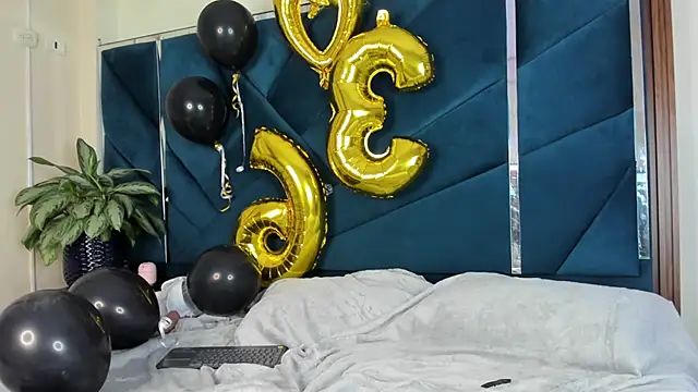 EmilyDuran  online show from March 2026 08:29:02 AM