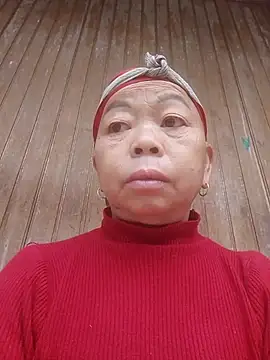 VangLe73 online show from February 2026 12:28:02 AM