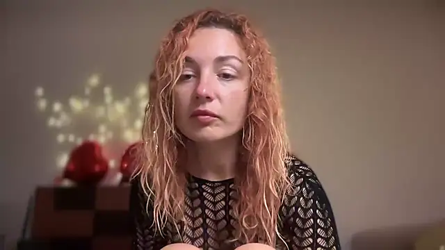 Snapshot of Reddgiirl chatting on January 2026 05:39:01 PM Reddgiirl online show from January 2026 05:39:01 PM