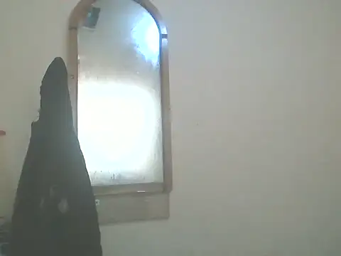 Snapshot of bhutimjongeni chatting on November 2025 10:05:01 AM bhutimjongeni online show from November 2025 10:05:01 AM