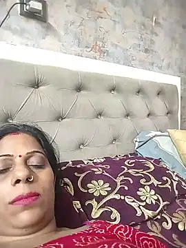 Snapshot of Soniya_Roy chatting on July 2026 10:00:01 AM Soniya Roy online show from July 2026 10:00:01 AM