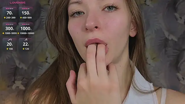 Snapshot of EllieSugar chatting on October 2025 03:25:01 AM EllieSugar online show from October 2025 03:25:01 AM