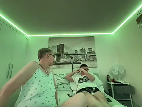 Curvy-Jinx online show from April 2026 07:19:01 PM