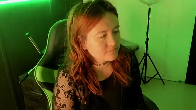 Snapshot of AliaMiller_ chatting on February 2026 09:54:02 AM AliaMiller online show from February 2026 09:54:02 AM