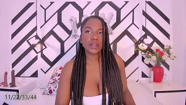 Snapshot of VictoriaKroft chatting on September 2025 12:40:01 PM VictoriaKroft online show from September 2025 12:40:01 PM