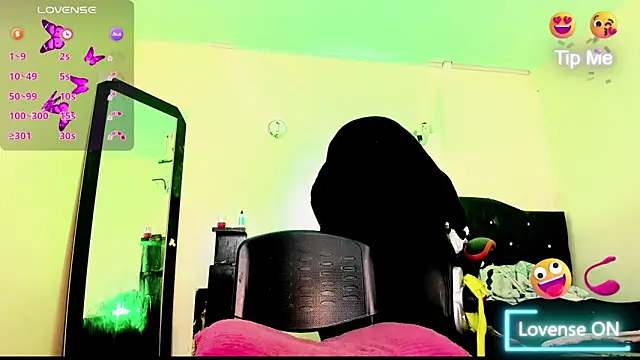 Rossedewitt  online show from January 2026 06:46:02 PM