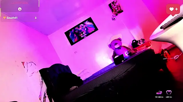 Rossedewitt  online show from April 2026 07:08:01 PM