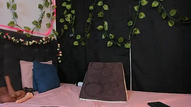 Delilah 85 online show from February 2026 11:19:02 PM