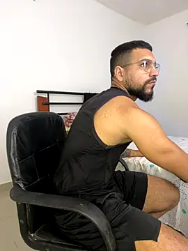 vincentjaxon online show from November 2025 11:58:01 AM