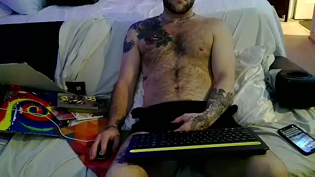 Luv2SuckBWC92 online show from October 2025 01:26:01 AM