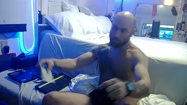 Luv2SuckBWC92 online show from November 2025 05:34:01 AM