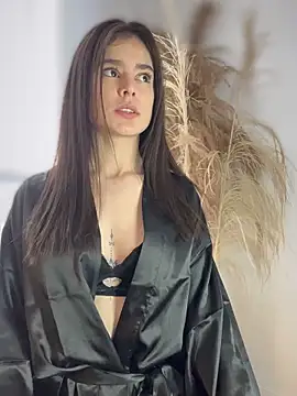 Sofi Leal online show from November 2025 11:33:01 AM