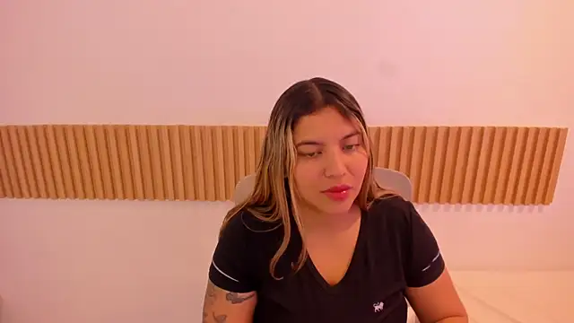OliviaSweett online show from July 2026 06:45:02 PM