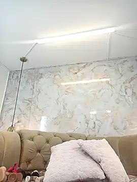 nathaliamiller online show from November 2025 07:03:01 PM