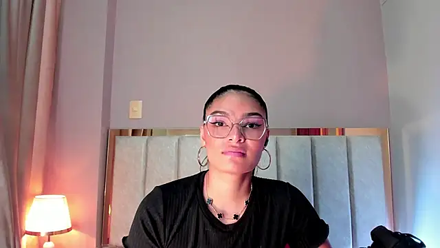 Snapshot of LunaAspen_ chatting on November 2025 05:56:02 PM LunaAspen online show from November 2025 05:56:02 PM