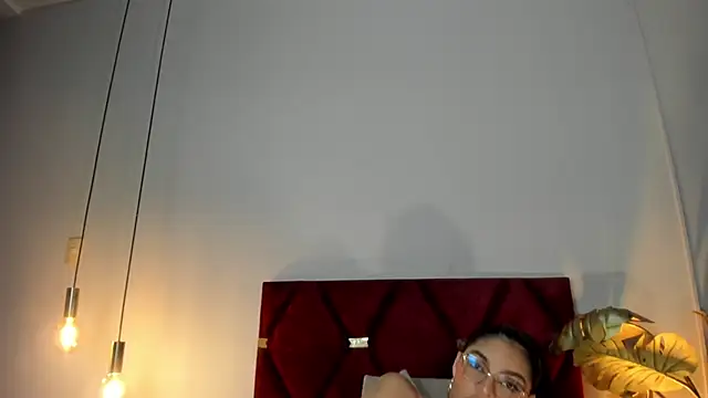 Snapshot of LunaAspen_ chatting on November 2025 05:58:02 PM LunaAspen online show from November 2025 05:58:02 PM