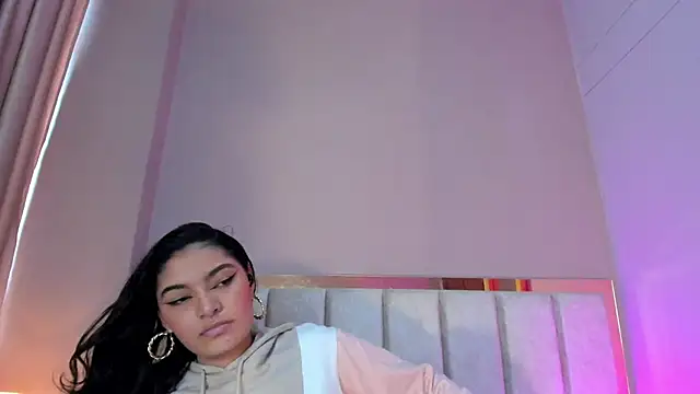 LunaAspen  online show from January 2026 06:13:02 PM