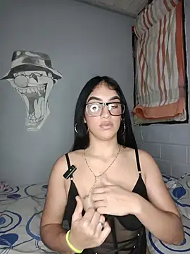 Bigtiti01 online show from June 2026 07:48:01 PM