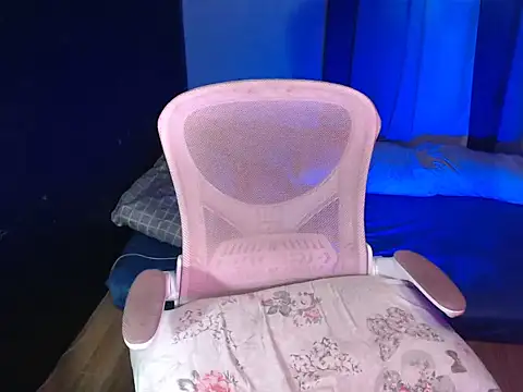 Snapshot of kiamiller_x chatting on January 2026 05:21:01 AM kiamiller x online show from January 2026 05:21:01 AM