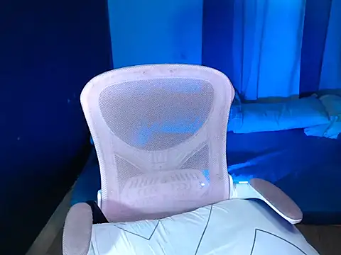 Snapshot of kiamiller_x chatting on January 2026 06:40:01 AM kiamiller x online show from January 2026 06:40:01 AM