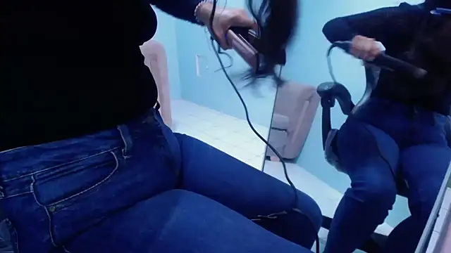 Snapshot of victoria_hernandez_t_ chatting on October 2025 01:00:01 PM victoria hernandez t online show from October 2025 01:00:01 PM