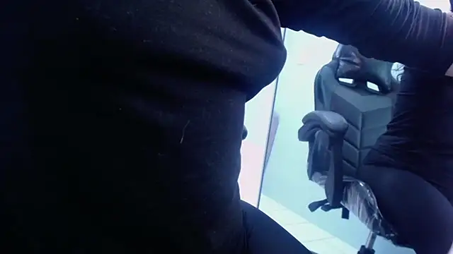 Snapshot of victoria_hernandez_t_ chatting on October 2025 12:56:02 PM victoria hernandez t online show from October 2025 12:56:02 PM