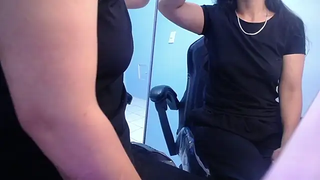 Snapshot of victoria_hernandez_t_ chatting on December 2025 01:16:02 PM victoria hernandez t online show from December 2025 01:16:02 PM