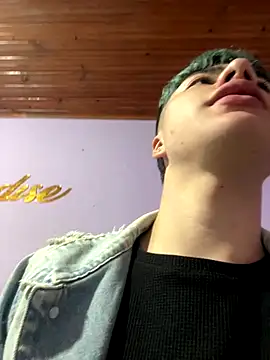 AlexanderCollman online show from November 2025 04:44:02 AM