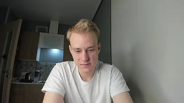 Snapshot of Kevin_Young_Cat chatting on September 2025 08:21:01 PM Kevin Young Cat online show from September 2025 08:21:01 PM