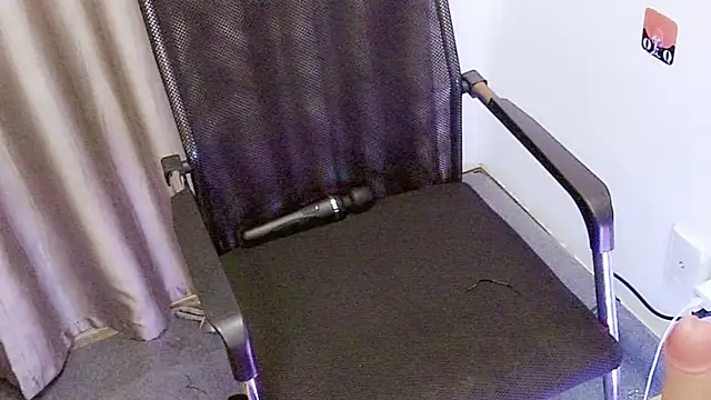 ALy-Lush online show from December 2025 07:04:01 AM