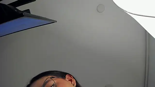 LaurenMitchell1 online show from October 2025 03:34:01 AM