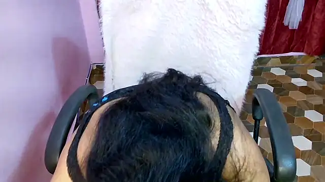 QUEEN SAKHI- online show from February 2026 05:33:01 PM