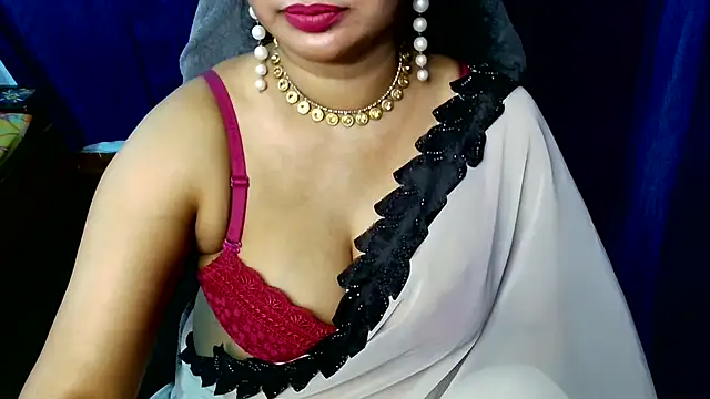 QUEEN SAKHI- online show from March 2026 06:58:01 PM