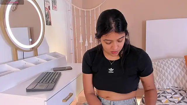 Snapshot of Camila_Bustamante chatting on July 2026 04:13:01 PM Camila Bustamante online show from July 2026 04:13:01 PM
