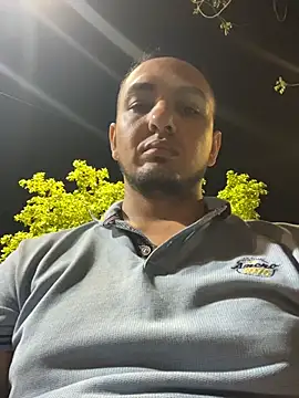 Alejand276765 online show from October 2025 12:41:02 AM