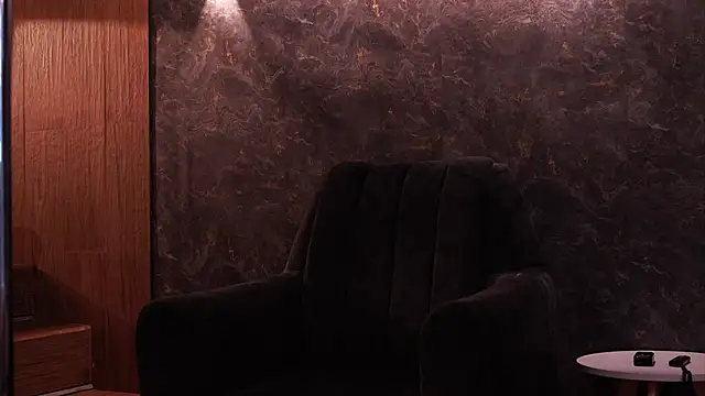 Ariaa Isabell online show from November 2025 06:29:01 PM