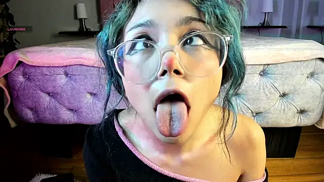 Snapshot of TerumiKitty chatting on October 2025 10:52:02 PM TerumiKitty online show from October 2025 10:52:02 PM