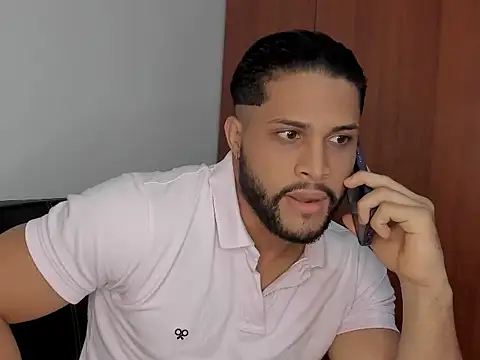 Pier Simons online show from September 2025 06:29:02 AM