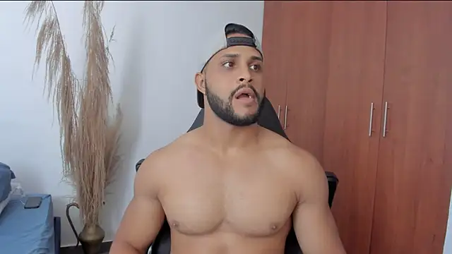 Pier Simons online show from April 2026 07:11:02 PM