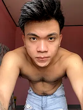 Snapshot of JerichoGutierez chatting on December 2025 03:11:01 AM JerichoGutierez online show from December 2025 03:11:01 AM