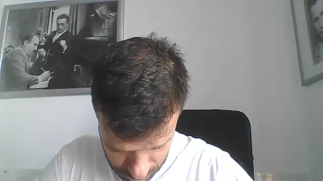 Snapshot of FROCETTO93 chatting on June 2026 06:29:02 AM FROCETTO93 online show from June 2026 06:29:02 AM