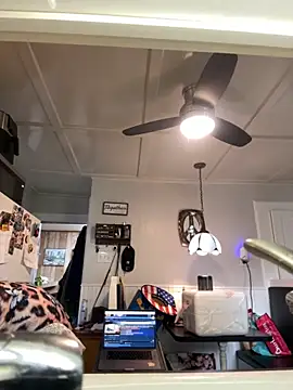 PefectNipz online show from September 2025 04:17:01 PM