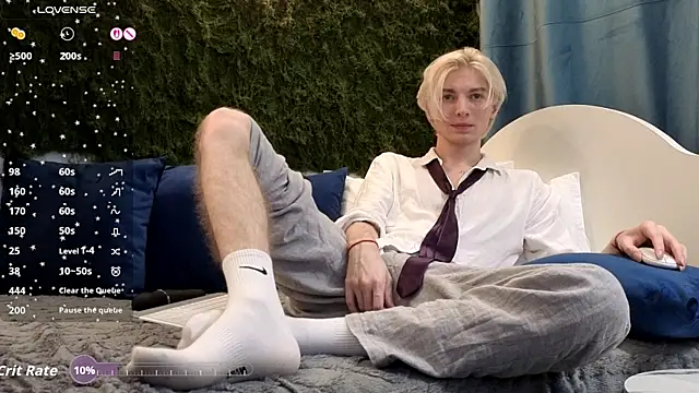 Snapshot of fiachand chatting on November 2025 08:19:01 PM fiachand online show from November 2025 08:19:01 PM