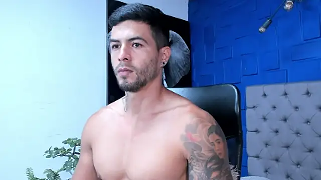 andres-clark92 online show from November 2025 08:25:02 PM