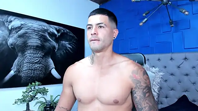 andres-clark92 online show from December 2025 05:30:01 PM