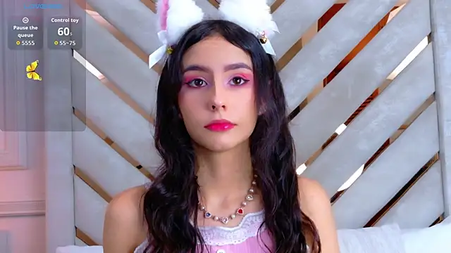 Snapshot of Sarah-Grace chatting on October 2025 02:47:02 AM Sarah-Grace online show from October 2025 02:47:02 AM