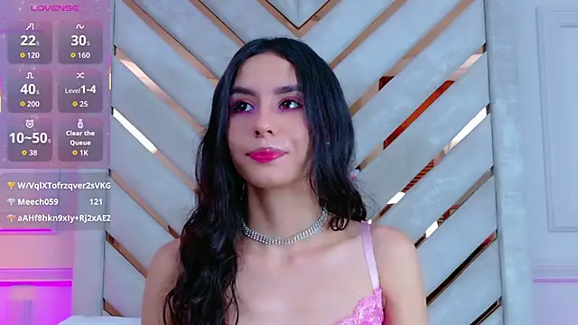 Snapshot of Sarah-Grace chatting on November 2025 02:36:02 AM Sarah-Grace online show from November 2025 02:36:02 AM