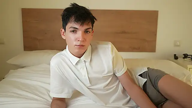 Snapshot of MattyandAiden chatting on June 2026 07:05:01 PM MattyandAiden online show from June 2026 07:05:01 PM