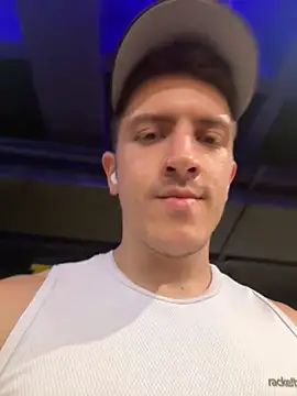 ALANNFERRER online show from November 2025 12:44:01 AM