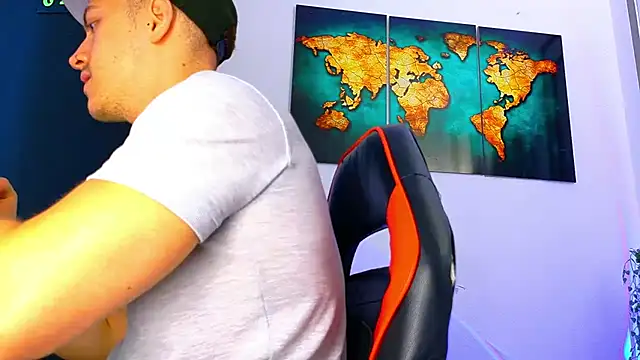 ALANNFERRER online show from November 2025 11:40:02 AM